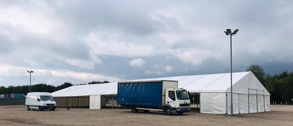 Last month we were honoured to be part of the 39th Reading Half Marathon providing over 17,500 sq ft of Marquees. Read all about it here :time-marquees.co.uk/providing-cove…
#dreamteam #marquee #marqueehire #marqueehireberkshire #corporate #halfmarathon