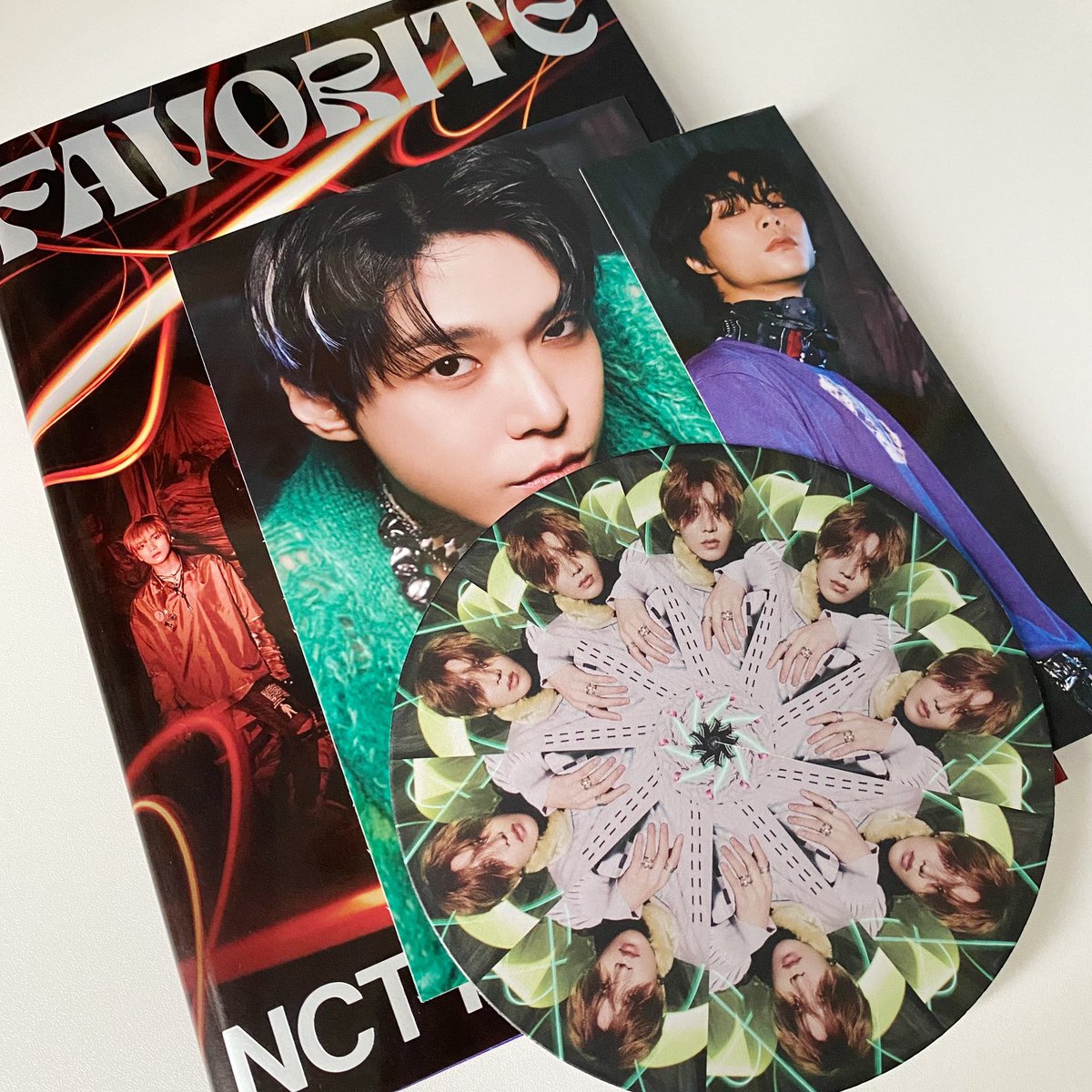 acupoftaro's tweet photo. 🎄 PH ONLY | CHRISTMAS GA 🎄

hi!! am giving away 1 favorite catharsis ver with doyoung postcard, johnny bookmark and yuta pendant! mechanics:

- like, rt and follow
- reply:

THANK YOU @NCTsmtown_127 #NCT127_NEOCITY_THE_LINK 

i will announce the winner on mon, dec. 20 at 7pm 💚 https://t.co/gNOc6hrCof