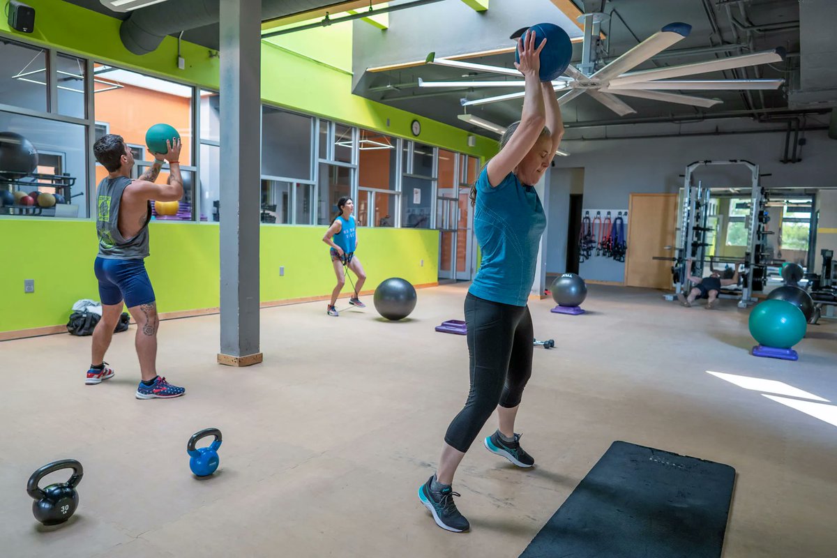 CapFitMadison's tweet image. Our west location is vaccinated only and our east location has two floors and all classes are vaccinated.