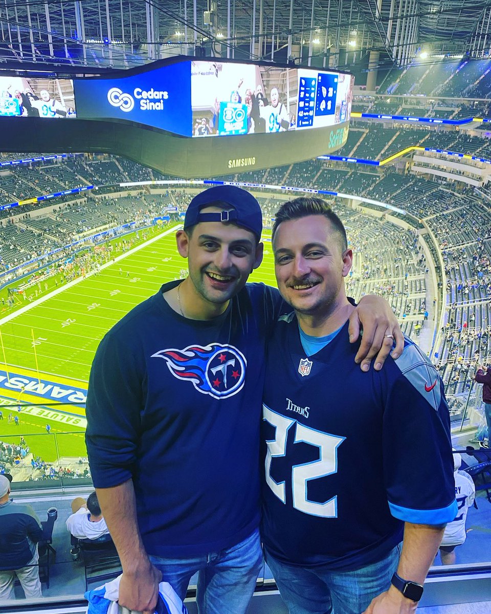 landon_fields13's tweet photo. @Titans @dunkindonuts Traveled over 2,500 miles to watch my Titans at SoFi! https://t.co/7wQiiCaV7F