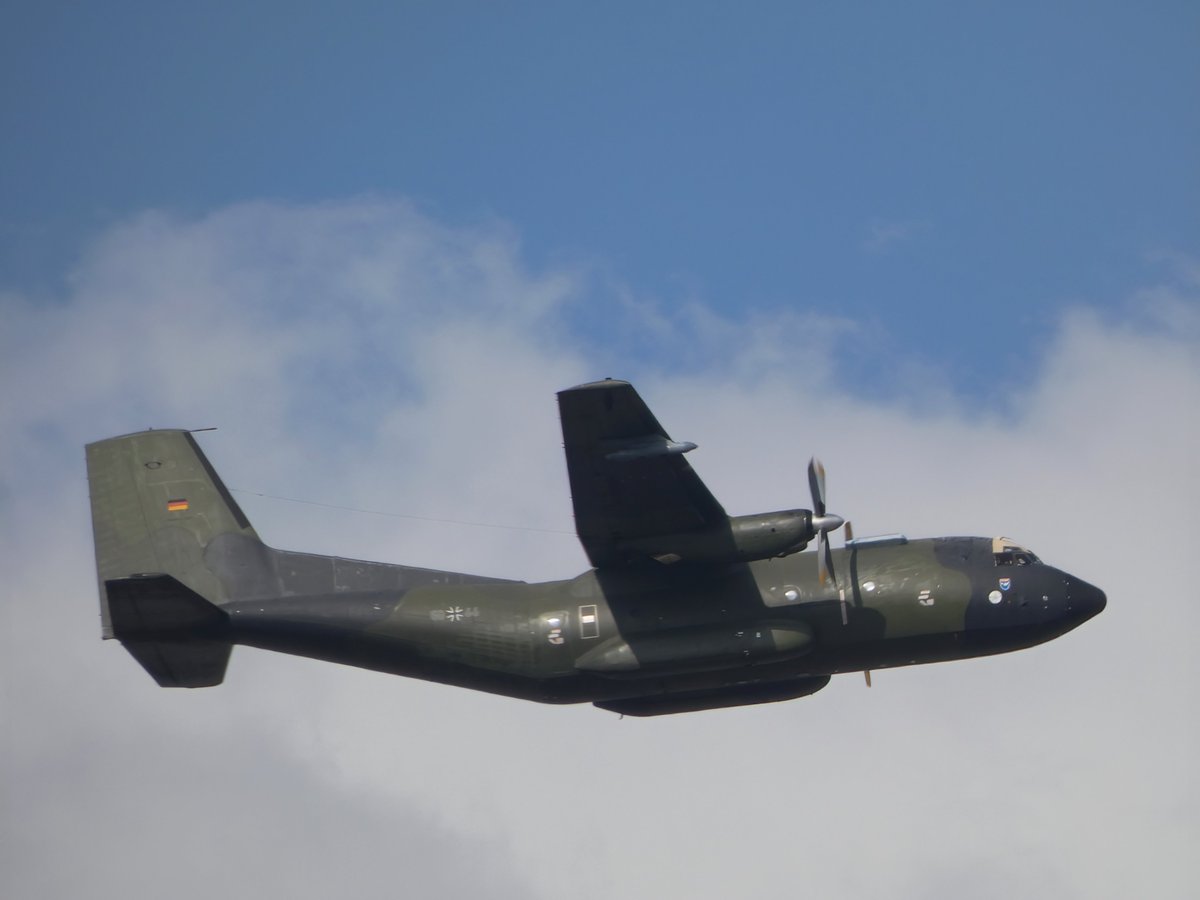 EHEH_Spotter's tweet photo. ๐ Goodbye Transall ๐ฉ๐ช / ๐ Goodbye C130 ๐ง๐ช
Thank you for your service!
#Team_Luftwaffe #goodbyetransall #BeAirForce
#FarewellC130 https://t.co/D4CYEuLltj