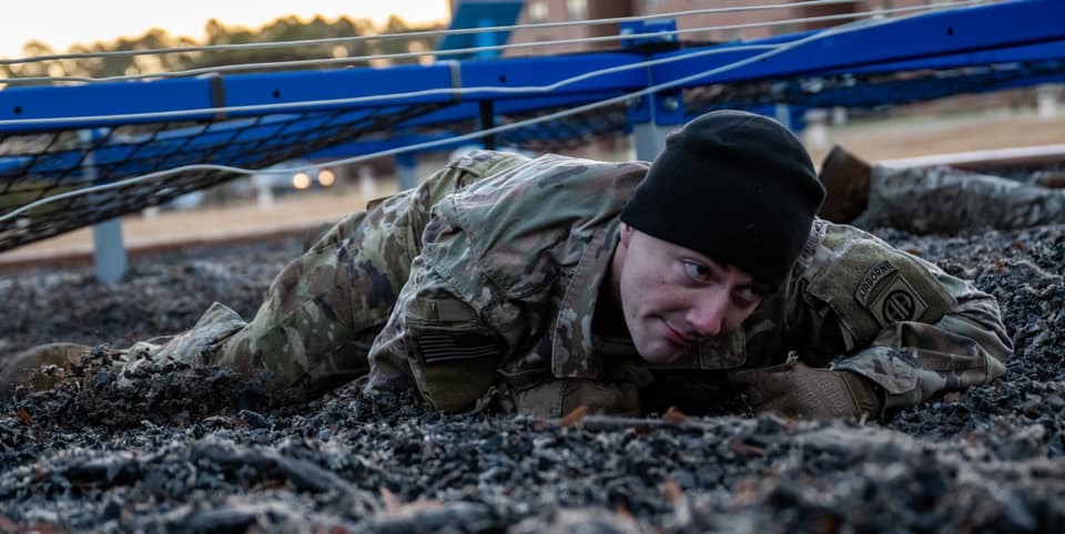 USArmyWHC's tweet image. 1st Brigade Combat Team, 82nd Airborne Division #Soldiers competed in teams of five paratroopers, representing each unit in the #DevilBrigade, to see who could complete the obstacle course the quickest!
#Readiness #ArmyTeam #Soldiers #USArmy @82ndABNDiv @18airbornecorps @USArmy