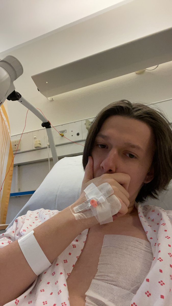 IssaMeBenni's tweet photo. So uhh, my lung collapsed again…
I am back at the hospital going through the same thing.

No more deepwoken for me 😞 https://t.co/4GjeOnUf2w