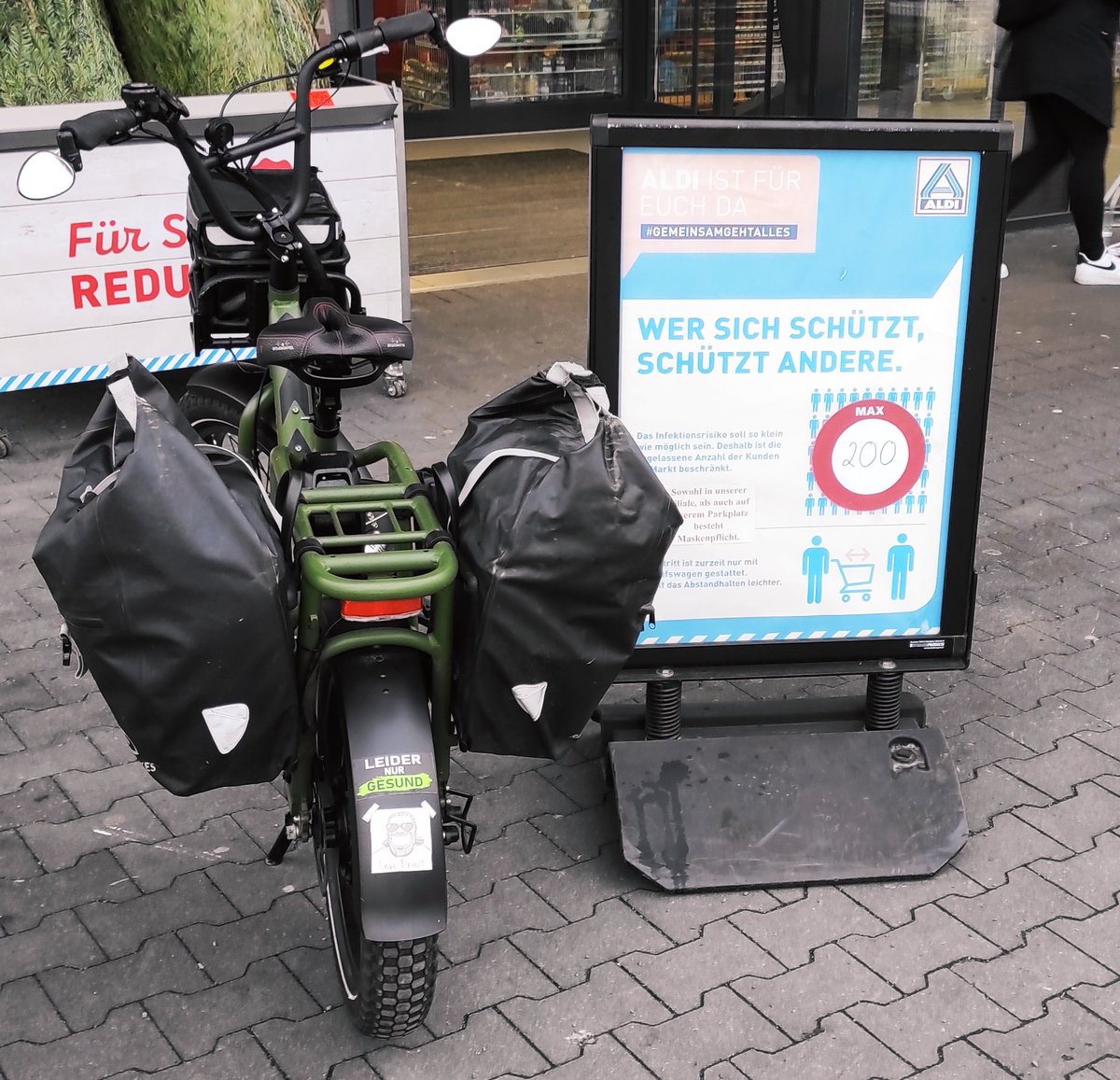 LandoCarrisian's tweet image. #boosternisgeil mit H4 😜💉 #RadPowerBike #radrunner