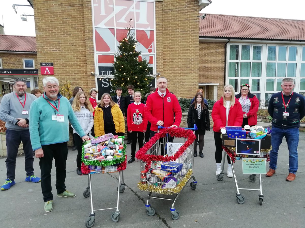 Superb effort from all ⁦@_TKASA⁩ staff and students in donating to the Foodbank. Great effort for a wonderful cause 👏🏻#beproud #enjoychristmas