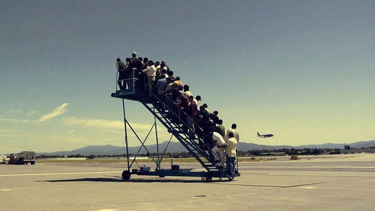WhaleFUD's tweet photo. Waiting for #Bitcoin to pump https://t.co/4Ni3CwSYaV