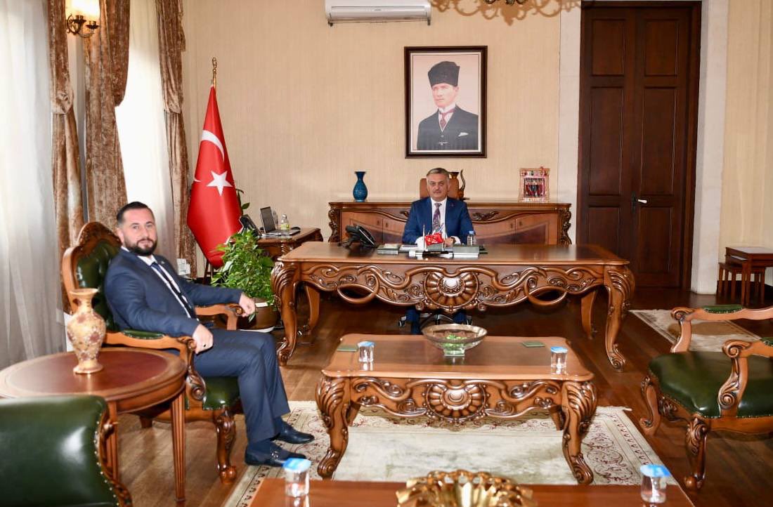 Anavatan Partisi Antalya İl Başkanı Alihan Kansu misafirimdi. 
Nazik ziyaretlerinden dolayı kendisine teşekkür ediyorum. 

#Antalya
