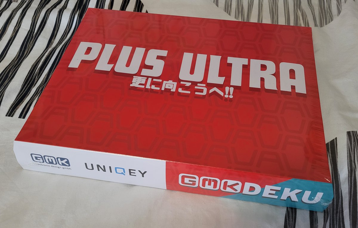 bought some weeb keycaps