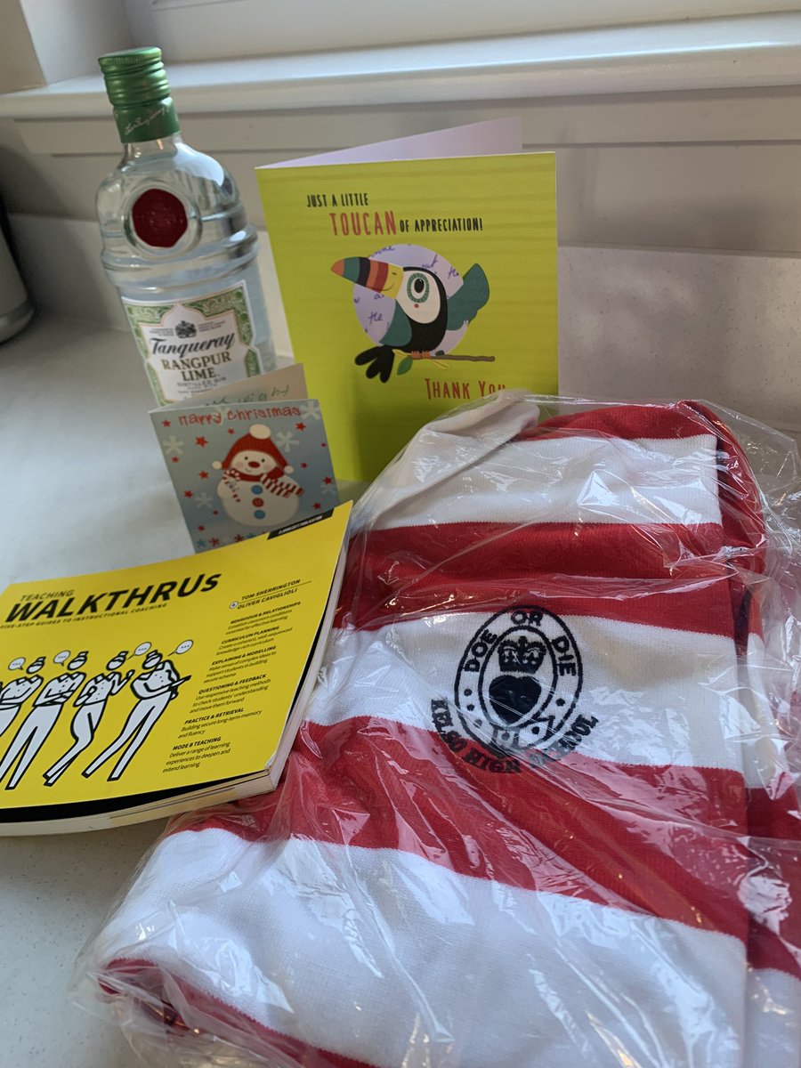 Year 3 placement, over and out! A massive thank you to all staff and pupils @KelsoHS for making the past 8 weeks fly by, I had a fantastic time. I even managed to go away with a bit of ‘merch’!