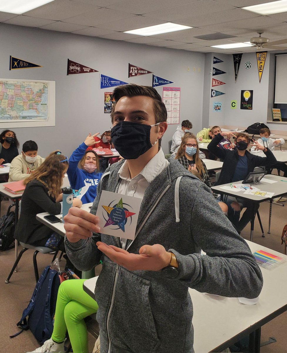 AVID8GMS's tweet photo. @GMSJags @CPSAVID @GMS_AVID7 celebrating our writing  #WICOR wizards! We appreciate you Ms. Bills, Mrs. Salim, Ms. Noltie, and Mr. Prestigiacomo! https://t.co/sYfW4r0oEf