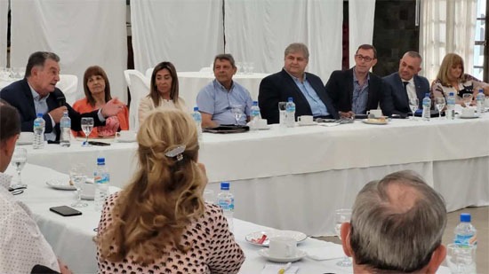 La Unión de Mutuales de Femucor (UMIC) realizó la última reunión del año en la Mutual del Club 9 de Julio, de Morteros. La convocatoria fue un éxito por los temas tratados y el marco que dieron los representantes de las distintas entidades.
LEA la nota en prensamutual.com.ar