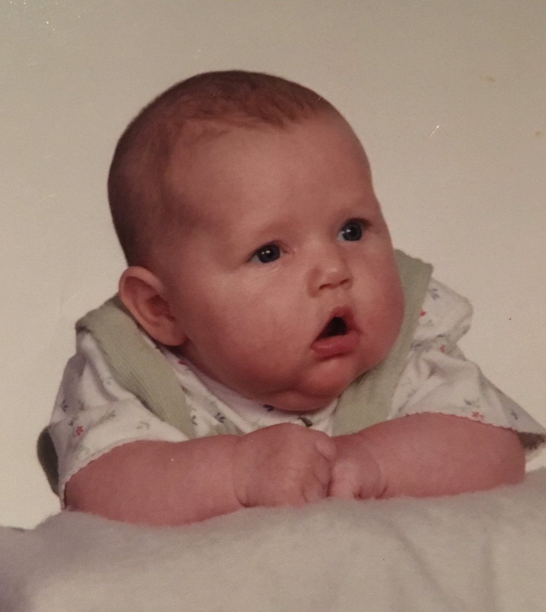 juliehill1001's tweet photo. Happy birthday to my FAVORITE middle daughter! You are my bday/Xmas present 22 yrs ago &amp; I am so glad that God gave me you. You are a beautiful, hard working, intelligent, young lady That is 3 WEEKS from completing your college degree!  We are so proud of you!! @cuznanny https://t.co/cLJQ24bNKI