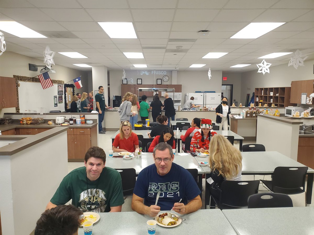 BergmanRHS's tweet photo. Big shout-out to our French NHS and our @reedy_snhs students and staff for providing a wonderful Holiday breakfast for the Pride! #rhsroar @ReedyLions https://t.co/gWaxEf8Wth