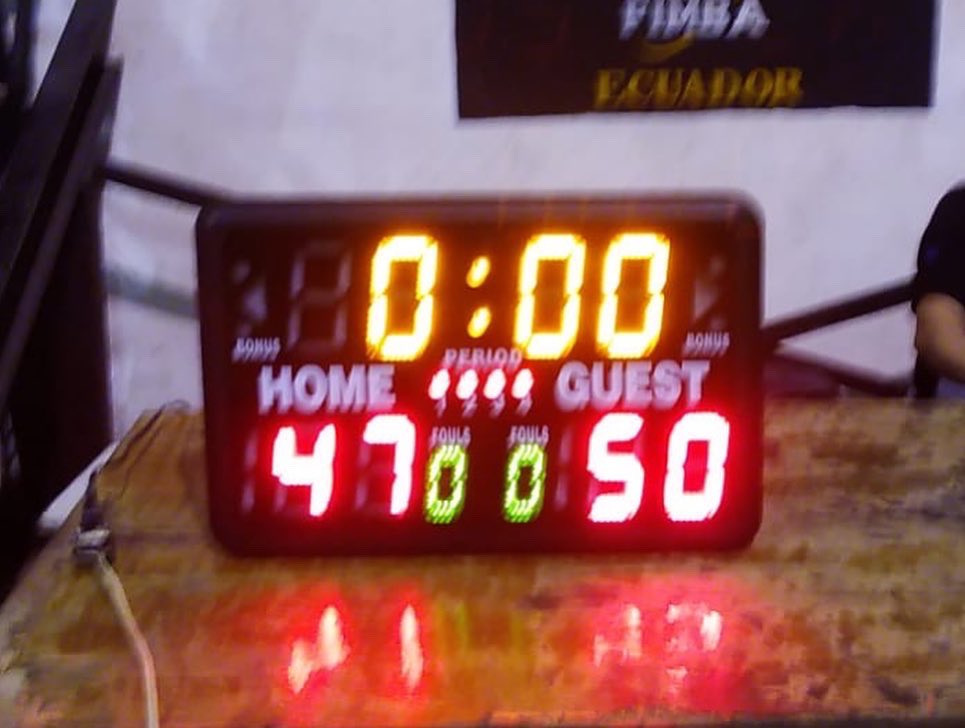 ColectivasB's tweet photo. El miércoles se jugó la 4ta. fecha SEMIFINALES del torneo AMISTAD 2021 #37, en el 1er. encuentro el equipo AZUL en un partido reñido ganó al equipo VERDE por 50-47. Con este resultado el equipo AZUL es el 1er. clasificado para jugar la final el sábado 18. https://t.co/roVD09IHtH
