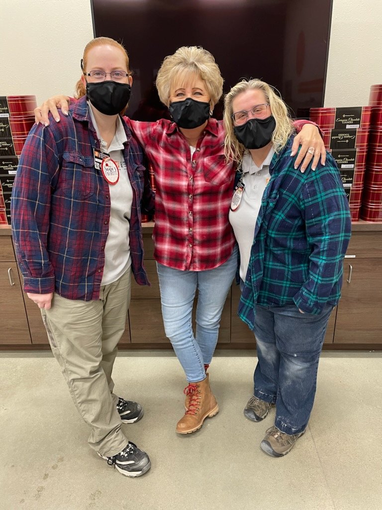 Tabbitha Zarr (@starladie143) on Twitter photo Flannel Friday! I absolutely love that MET, Rep, and Ds's are supporting this theme day. We are one team! #funwith4301 <a href="/AustinK89261970/">Austin Kramer</a> <a href="/NicoleP4301/">Nicole Pennell</a> <a href="/Ninlou1/">Ninlou</a> <a href="/Christi27497894/">Christine Dahl</a> <a href="/BeckyWalker81/">Becky Walker</a> @lagasse_josh Flannel Friday! I absolutely love that MET, Rep, and Ds's are supporting this theme day. We are one team! #funwith4301 <a href="/AustinK89261970/">Austin Kramer</a> <a href="/NicoleP4301/">Nicole Pennell</a> <a href="/Ninlou1/">Ninlou</a> <a href="/Christi27497894/">Christine Dahl</a> <a href="/BeckyWalker81/">Becky Walker</a> @lagasse_josh