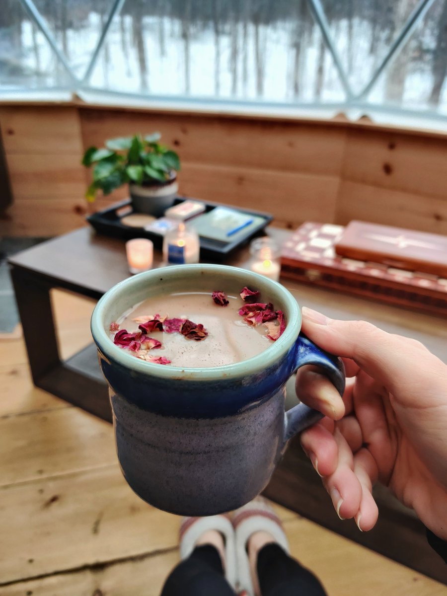 annie🦄⚡ | on break tweet media