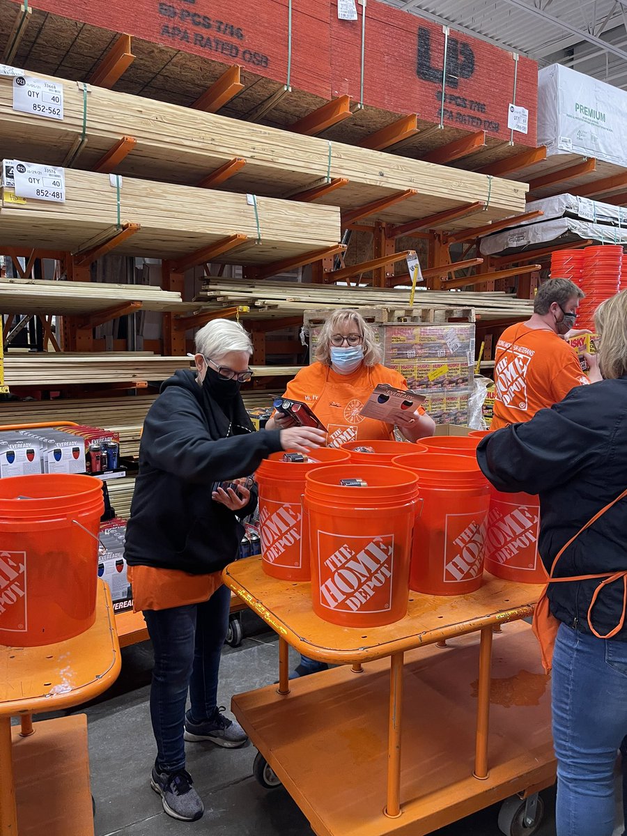 Jamie Melcher (@jamie_melcher) on Twitter photo Great things happen when great people come together. 3 stores , 2 states, and the best leaders out there working together. Thankful for these teams. <a href="/Matthew10903420/">Matthew Walker</a> <a href="/spustelak/">Stanley Pustelak</a> <a href="/HauckJenny/">Jenny Hauck</a> <a href="/jody_delicato/">Jody Delicato</a> <a href="/john_l_gossett/">John Gossett</a> <a href="/RStOnge250/">Roger St.Onge</a> <a href="/RobD250/">Rob Dyer</a> Great things happen when great people come together. 3 stores , 2 states, and the best leaders out there working together. Thankful for these teams. <a href="/Matthew10903420/">Matthew Walker</a> <a href="/spustelak/">Stanley Pustelak</a> <a href="/HauckJenny/">Jenny Hauck</a> <a href="/jody_delicato/">Jody Delicato</a> <a href="/john_l_gossett/">John Gossett</a> <a href="/RStOnge250/">Roger St.Onge</a> <a href="/RobD250/">Rob Dyer</a>