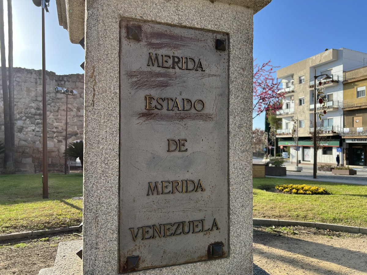 geekdegafas's tweet photo. Mérida. 🇪🇸🇲🇽🇻🇪 🤜🏻🤛🏼 https://t.co/o7YOtRuHuS