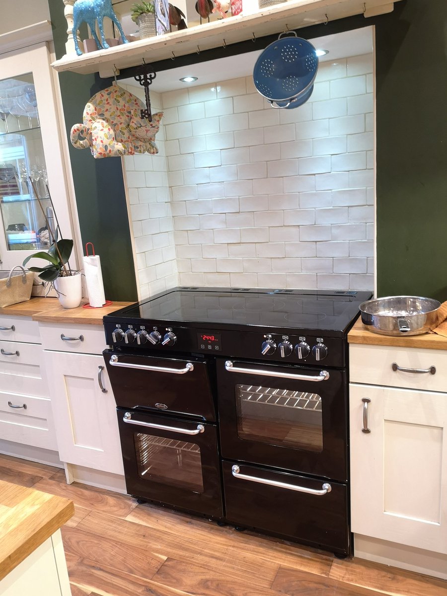 LewisStanding1's tweet photo. New particulate free cooker
#RIPGAS https://t.co/lRXl36sR1G