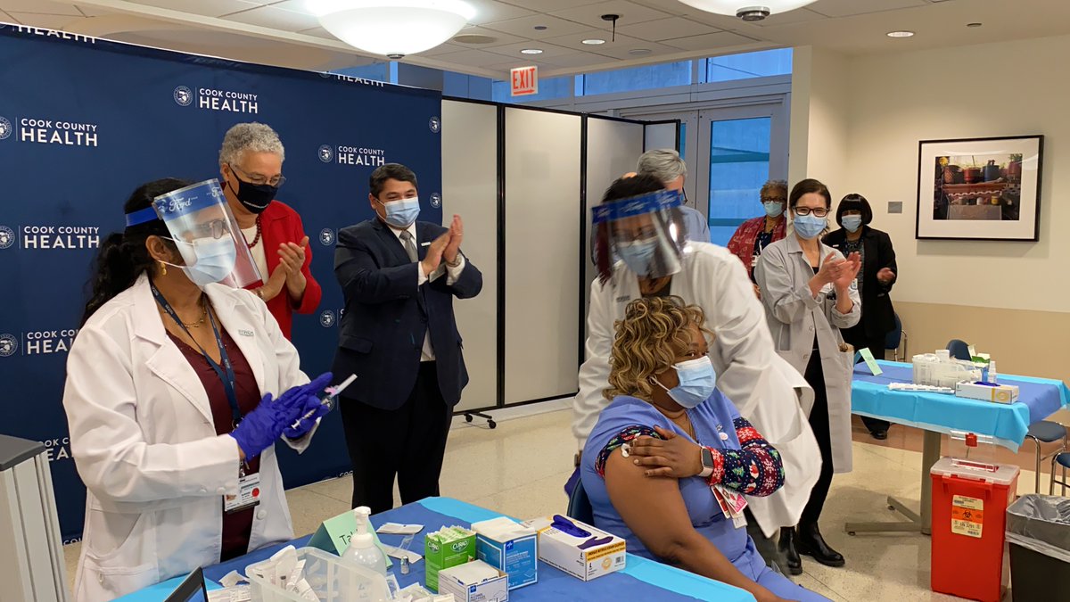 CookCtyHealth's tweet photo. One year ago, Cook County Health began to administer the COVID vaccines. More than 930,000 doses have now been given out. Please help us avoid a holiday surge. Get vaccinated if you have not, and if you are eligible, get the booster. Visit https://t.co/0u6FpTaFWs to learn more. https://t.co/GX93SiarOh