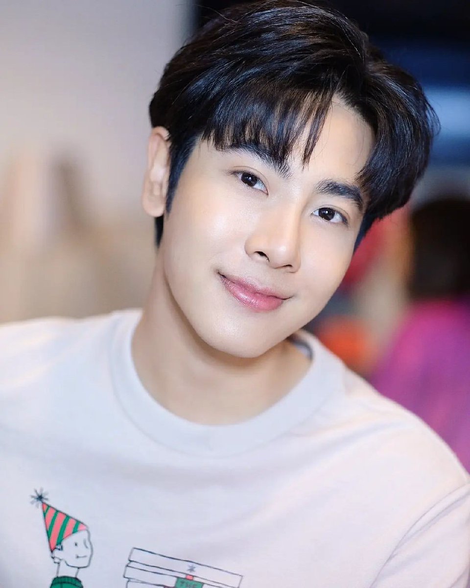 earthmixpefb's tweet photo. 🌏🪐 || Publicación mediante IG de jejee_wiranphat :
📎https://t.co/cAWrG9oyNs
@Earth_Pirapat @wixxiws
#EarthPirapat #mixxiw
#MiniUnicornetto https://t.co/l55oMwVgVW