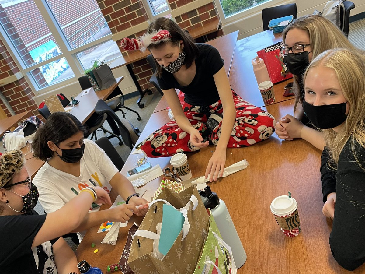 The Vocal Jags gingerbread house competition is fierce ! Who will win- the basses, the tenors, the altos, or the sopranos??? <a href="/principal_dport/">GAHS Principal D-port</a>