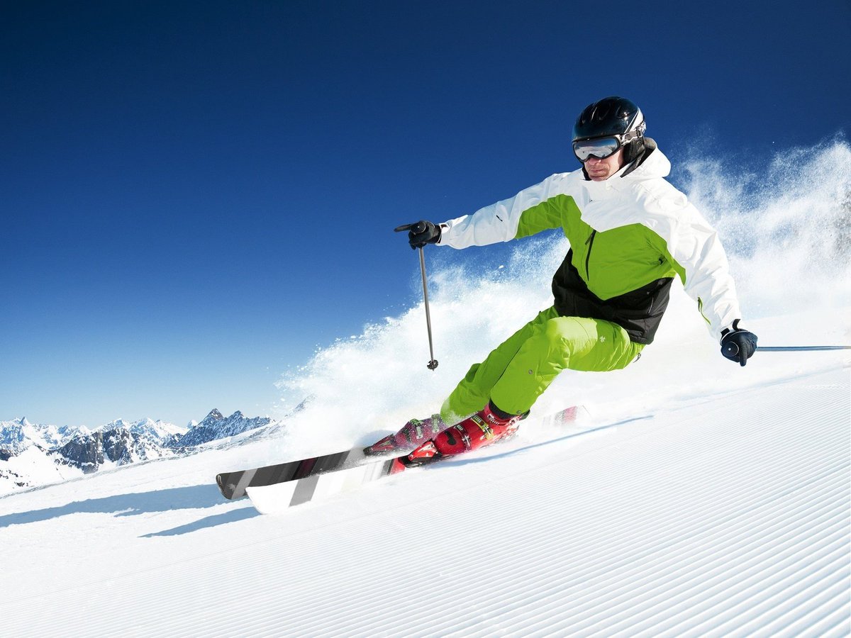 SuvaSchweiz's tweet photo. Eine strahlende Schneesportwoche neigt sich dem Ende zu. Reicht die #Power noch für das Wochenende? Körperliche #Fitness und eine gute Selbsteinschätzung reduzieren das #Unfallrisiko auf der Piste. Mehr Infos gibt es in der Suva-App «Slope Track»: https://t.co/oJEZjXG9Xt https://t.co/TM0m5xf6N1