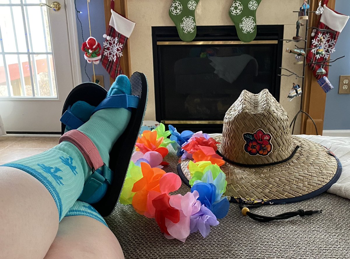 Just a small preview of my Christmas Vacation themed outfit for school today 🤣