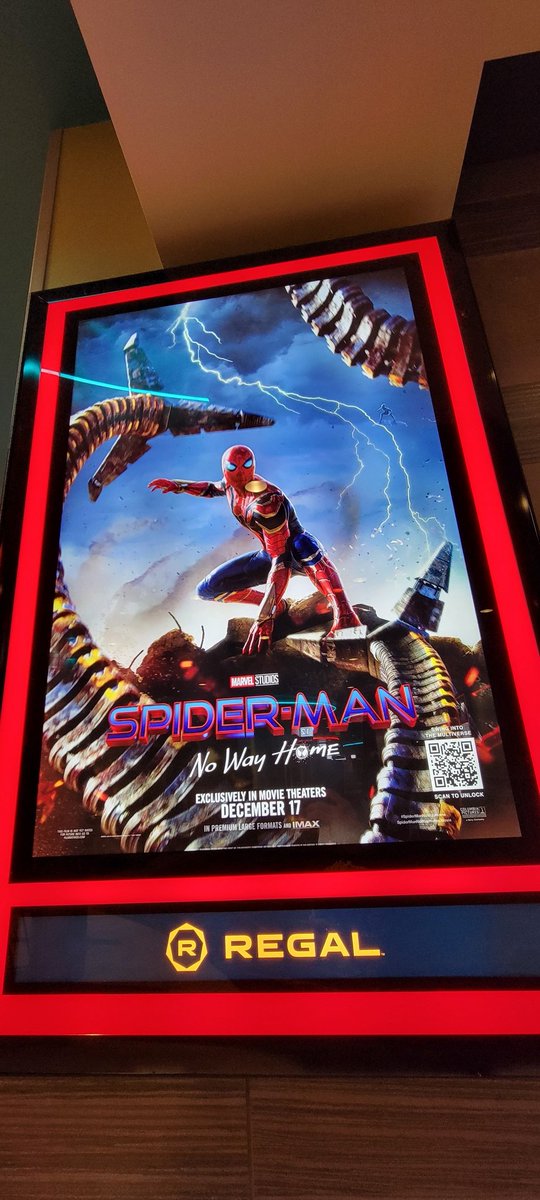 Jumpingkellyb's tweet photo. Movie of the year! This movie was such a great experience. I laughed, I cried, but overall had an AMAZING time ❤ #SpiderManNoWayHome https://t.co/hmuRNUl90n