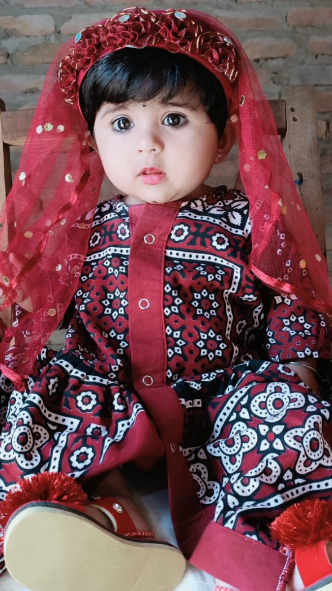GulooGulzar's tweet photo. راڻي ڌي شفق https://t.co/GwueQNcDJw