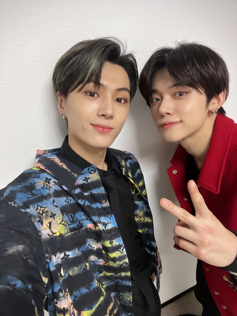 sjyIuv's tweet photo. jaywon and yeonbin cuties :'( https://t.co/lJFpE277HE