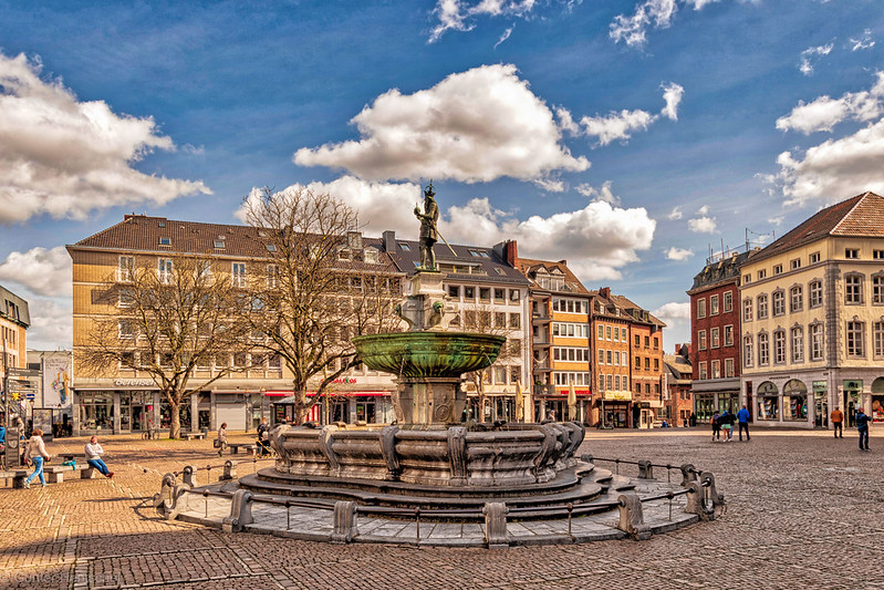 EuropeDiscourse's tweet photo. Our 3rd International Europe in Discourse Conference Call for Papers can be retrieved via https://t.co/zAzxvdJrSn https://t.co/qhfeil5Kin