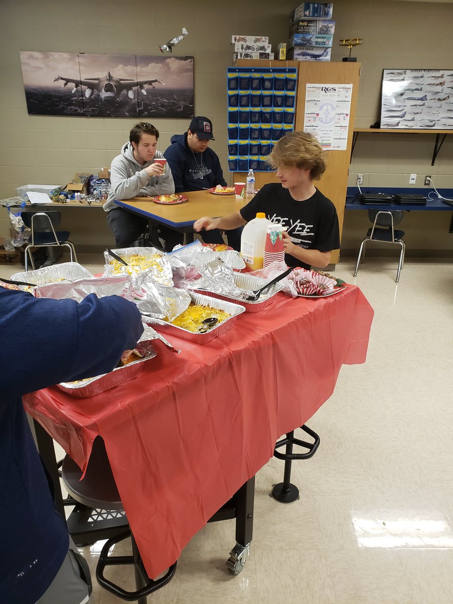 Big thank you to Maresa Morrow (Cooper's mom) for bringing in breakfast this morning before our Drone/UAS Mid Term. So blessed to have parents that get involved like this. 
<a href="/SiegelHighStars/">Siegel High School</a> <a href="/CteSiegel/">Siegel Career and Technical Education</a> <a href="/RuCoCTE/">RuCo CTE</a>