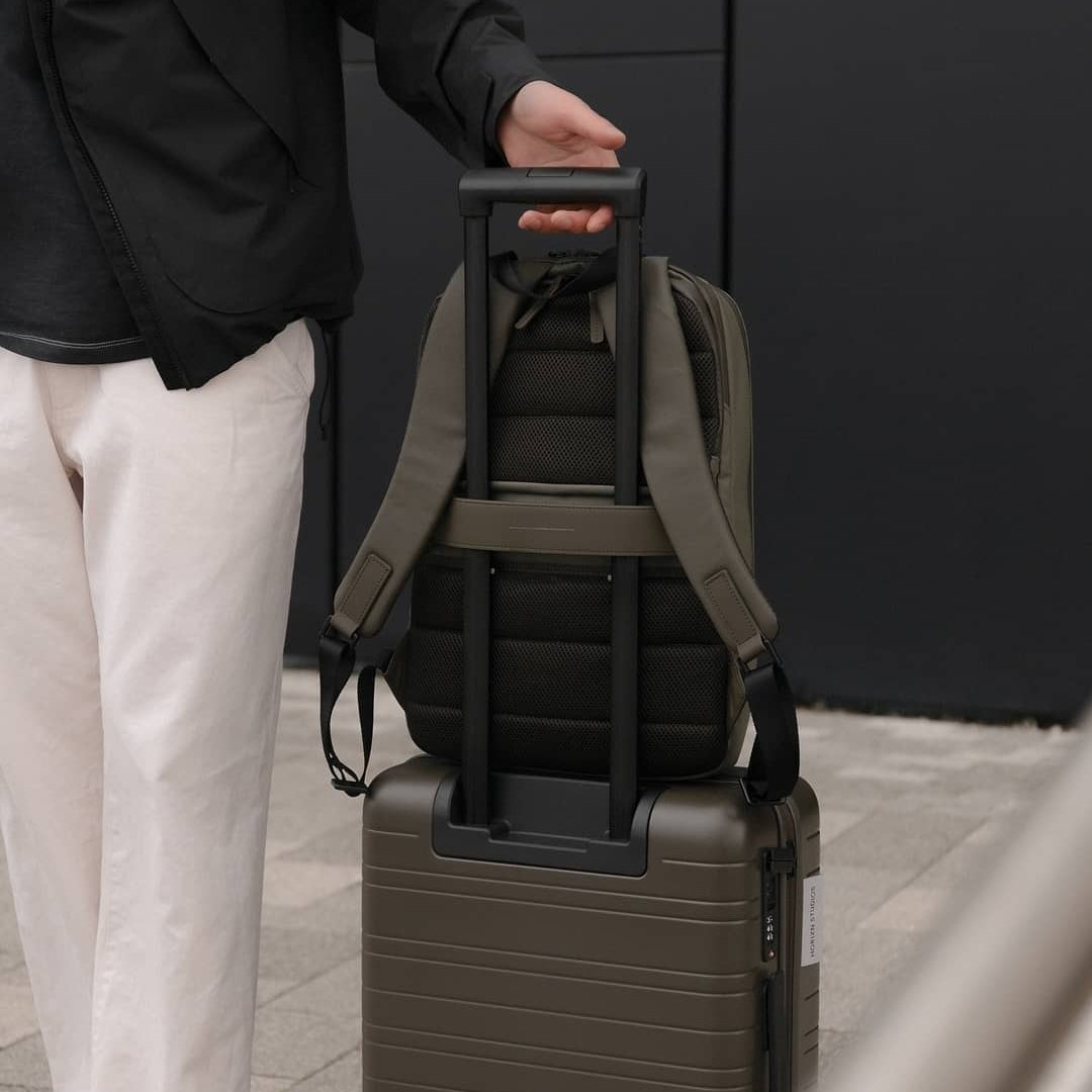 Details matter, which is why we are constantly innovating. Our statement backpacks are kitted out with a padded compartment for a laptop, featuring a hidden zipper pocket for easy access, and a premium strap to secure to Horizn luggage. 

#LetsGoFurther and let’s do it together.