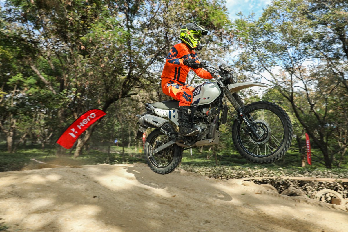HeroMotoCorp's tweet photo. A day spent on two wheels, launching off of dirt ramps, taking on the very earth itself. A day well spent, on the amazing #Xpulse4V.
 
Power through every challenge on this new beast of a bike.
 
#MakeNewTracks #Xtracks #XtracksPalampur #Xpulse200 #Palampur #HeroMotoCorp https://t.co/j1nKkSkWc5
