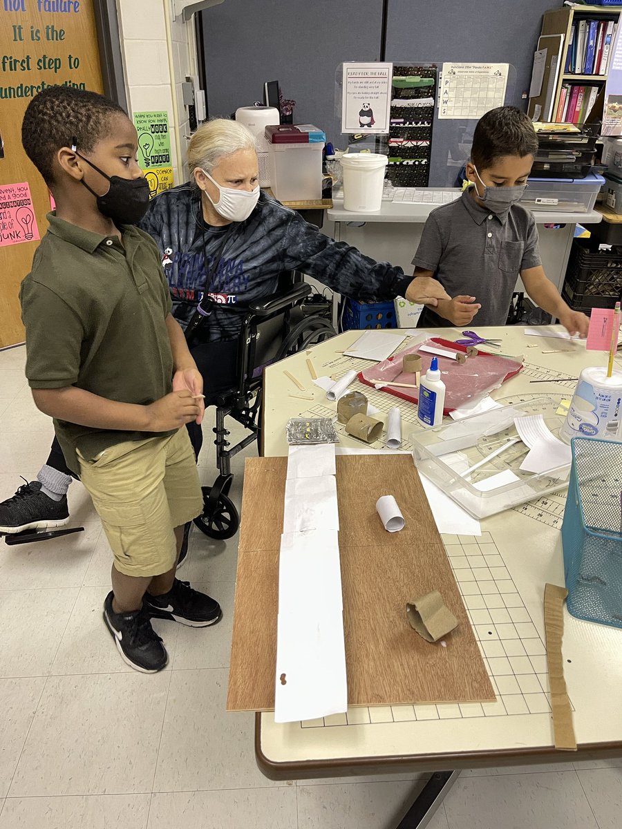 MsHarmes's tweet photo. STEM Lab- building a bridge that is at least 12 inches in length. https://t.co/nFC46Sfz13