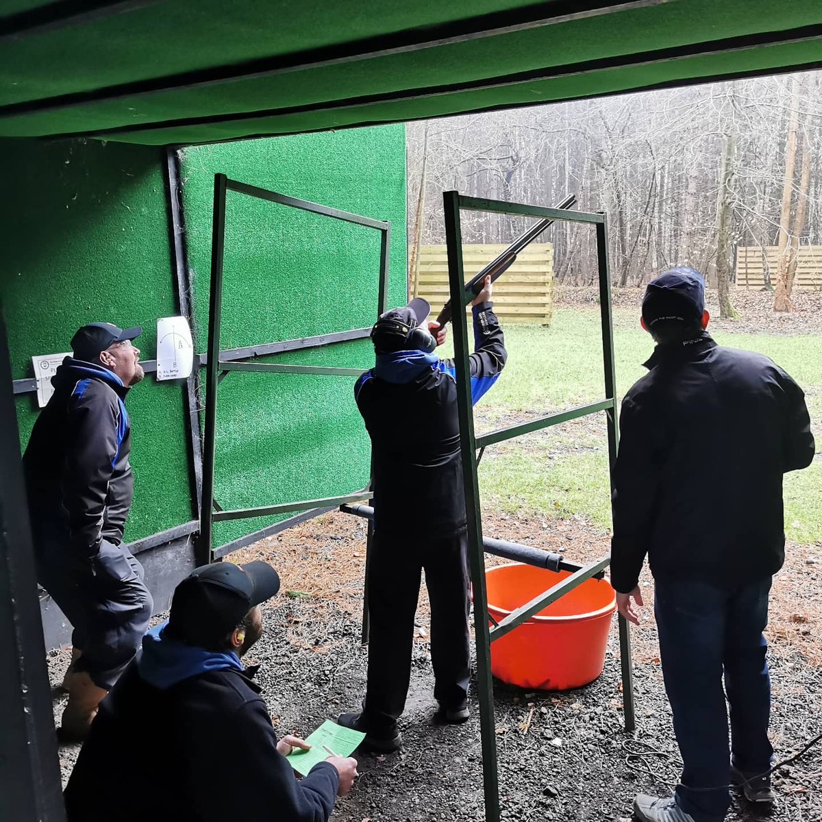 The boys letting of steam after a busy season⛳🏌️ love a bit of clay shooting, especially when its one of our members that makes it happen👍