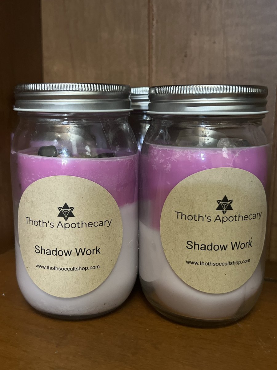 Angelia58427725's tweet photo. @NeLsoNEricKsh made my candles a couple of weeks ago. They have sat &amp; become perfect..   these are AMAZING. https://t.co/O1kwuNRjw6 https://t.co/zKwWSD7BEL