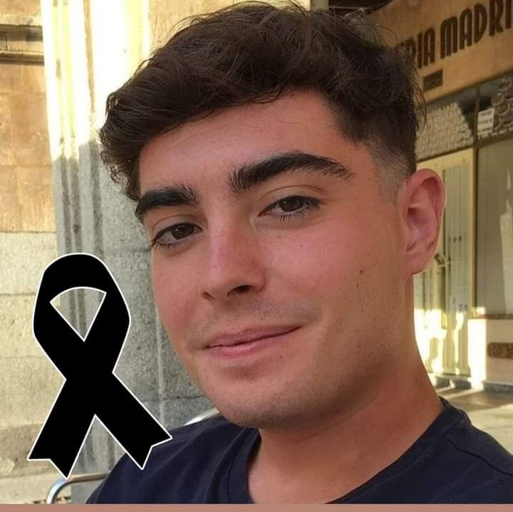 Evita68446427's tweet photo. Hoy, no solo llora la familia de Pablo Sierra, hoy llora toda Extremadura. 
Si fue un accidente, que mala suerte, pero si has acabado así por un desgraciado, se tiene que hacer justicia. 
D.E.P Pablo https://t.co/TWMIx3YyTh