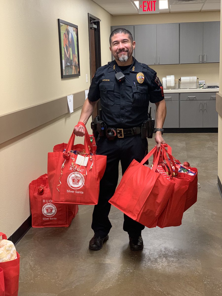 BeltonPolice's tweet photo. Today’s #SilverSanta delivery day!!!🎄 https://t.co/Pw0RZ6ncCd