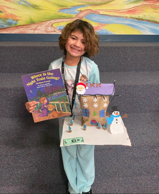BonnerTylerISD's tweet photo. Congratulations to our Gingerbread House Project winners! #BonnerBees #BeesRead #TylerISDLibraries 🐝📚🏠 https://t.co/C4tI0BWSr1