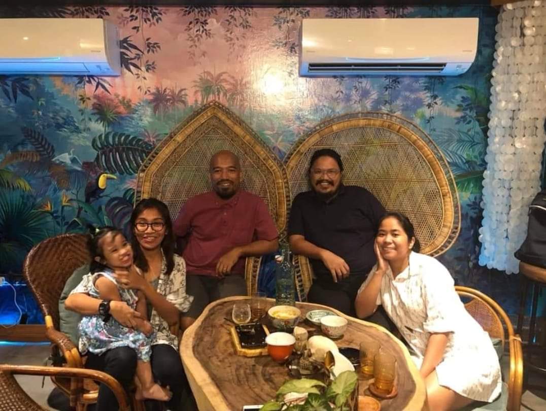 sweetMalditadin's tweet image. PLEASE pray for my cousin, hubby and my nephew.  Family haven&apos;t got any news from them since yesterday afternoon. 🙏🙏🙏 #SiargaoNeedsHelp