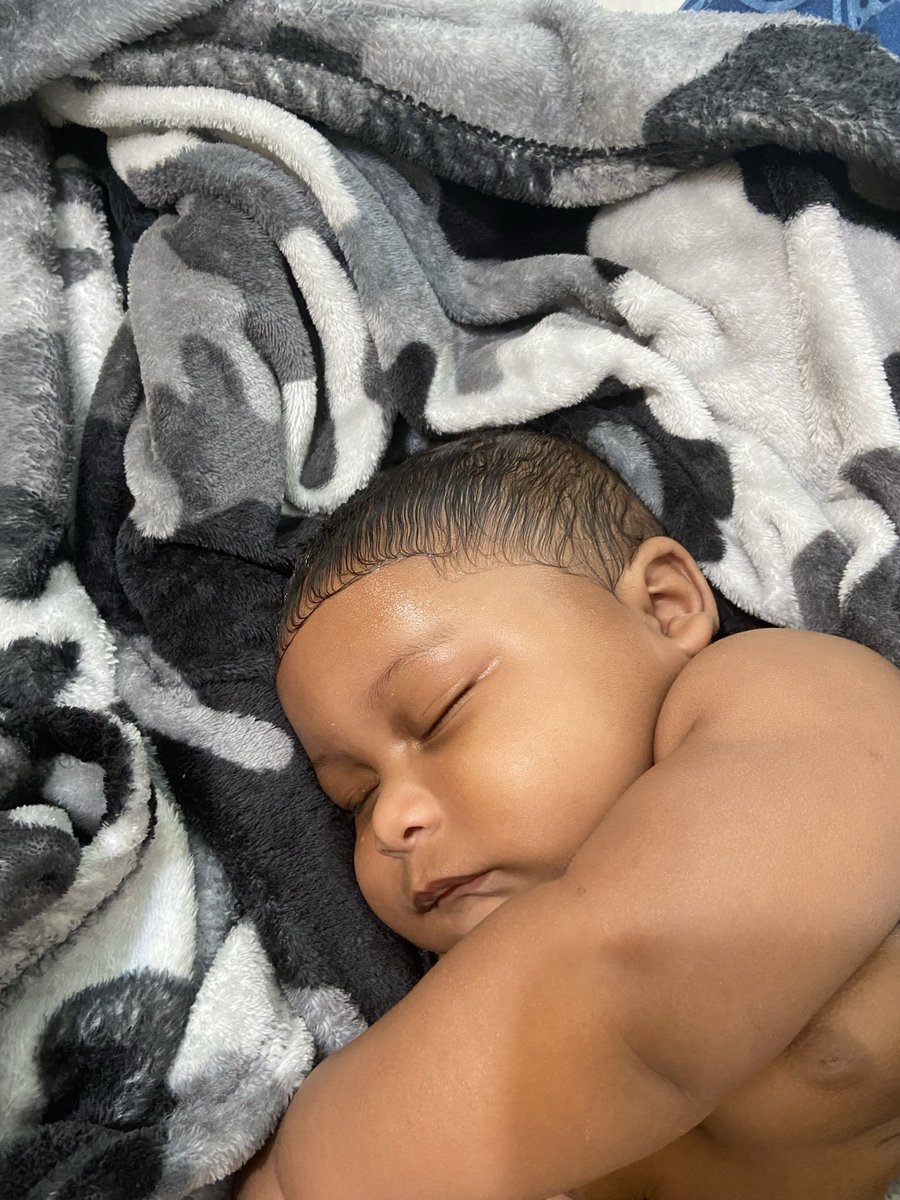 __miiya's tweet photo. My handsome face 🥰 these pictures do no justice 😩 https://t.co/M2qVrUfOLQ
