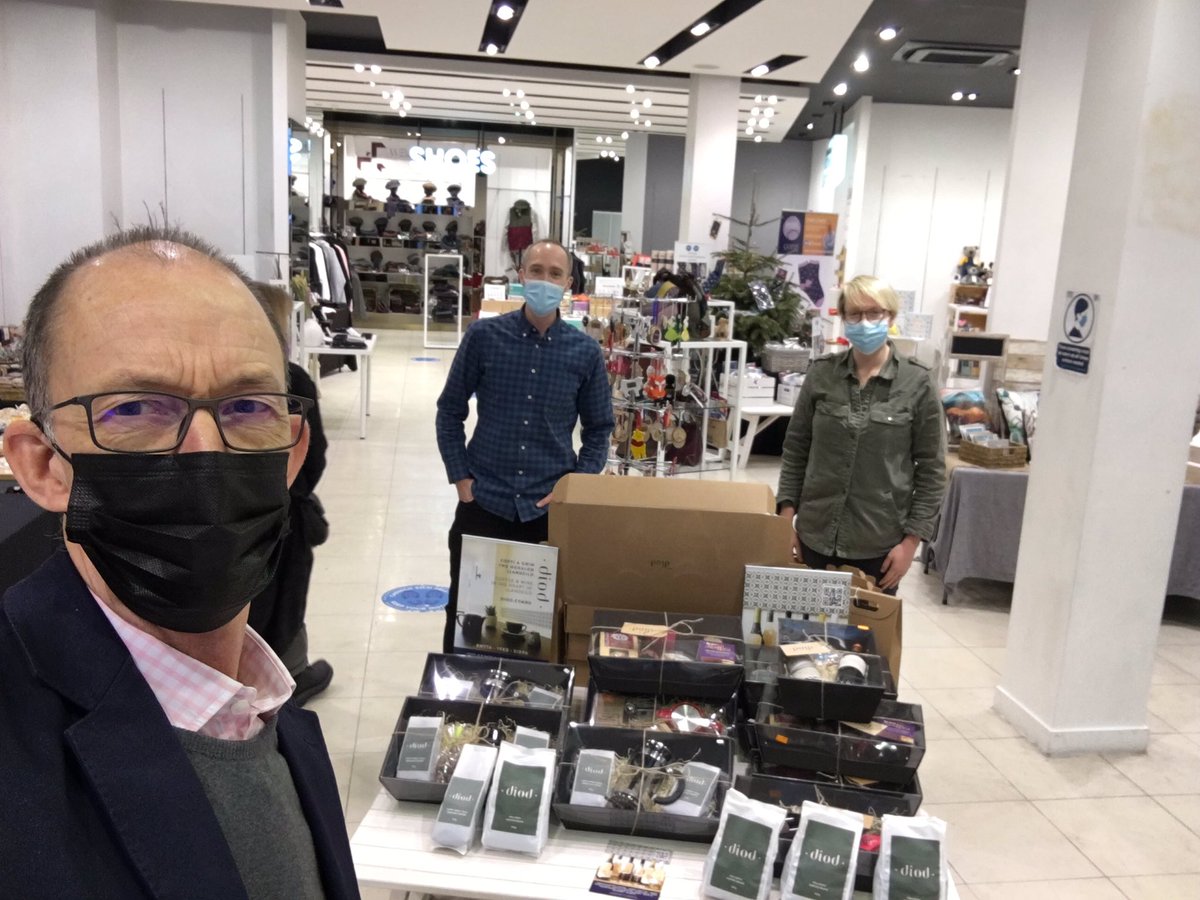 jonesphilip23's tweet photo. Fantastic day at the @businessinfocus @FocusCarmsHub. Co-working, shared space, business support, local enterprise - all that plus the brilliant Angharad, Cathrin and Emily. Also met Aled and Lisa from @DiodLlandeilo showcasing local Welsh products. Superb! https://t.co/eI5tRJVODE