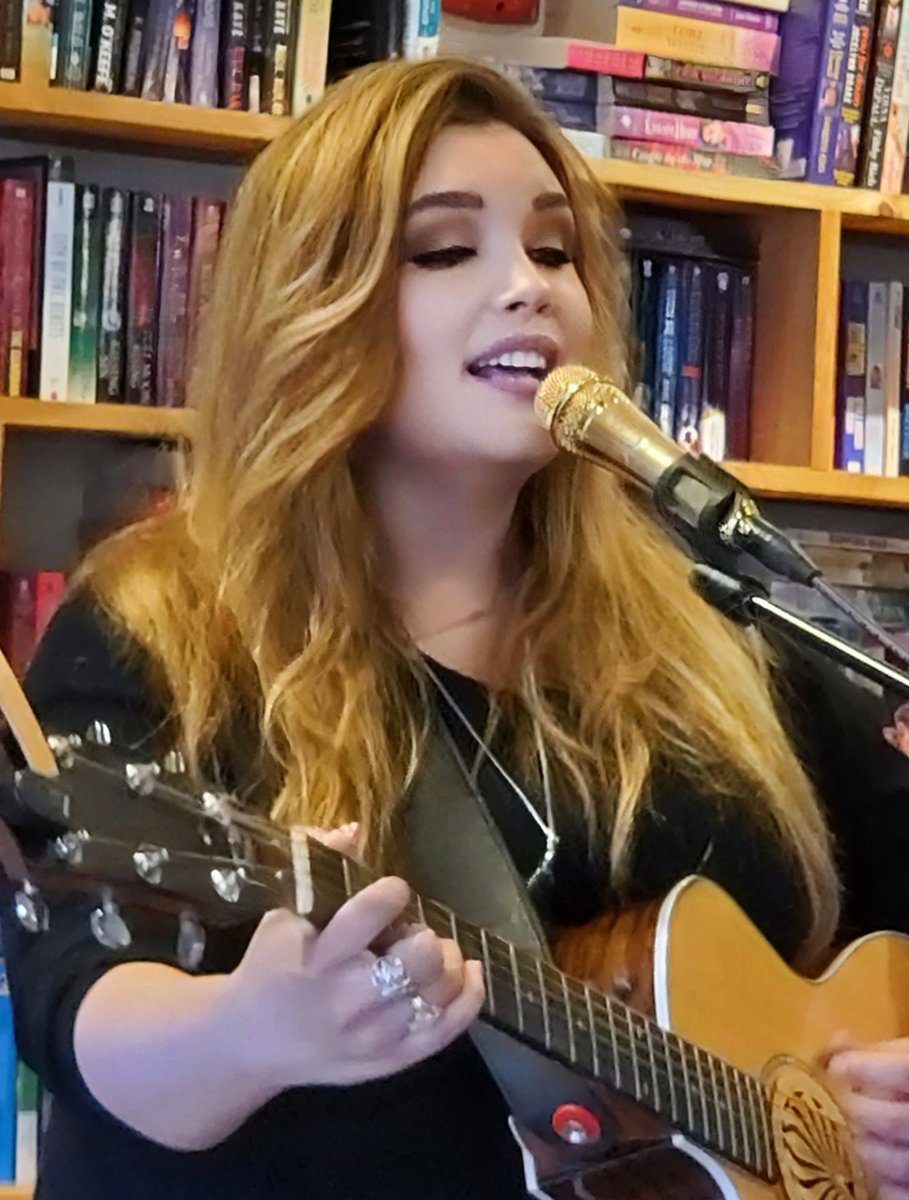 JenniferMlott's tweet photo. Tonight is the night! My very last performance at Books &amp; Brews in Noblesville.They will be closing for good on the 18th. 😭Come on out &amp; let's show them our love &amp; how much they will be missed! I sure am going to miss this place! Show time 630 to 830 pm! I hope to see you there. https://t.co/xqHTKfOTcA