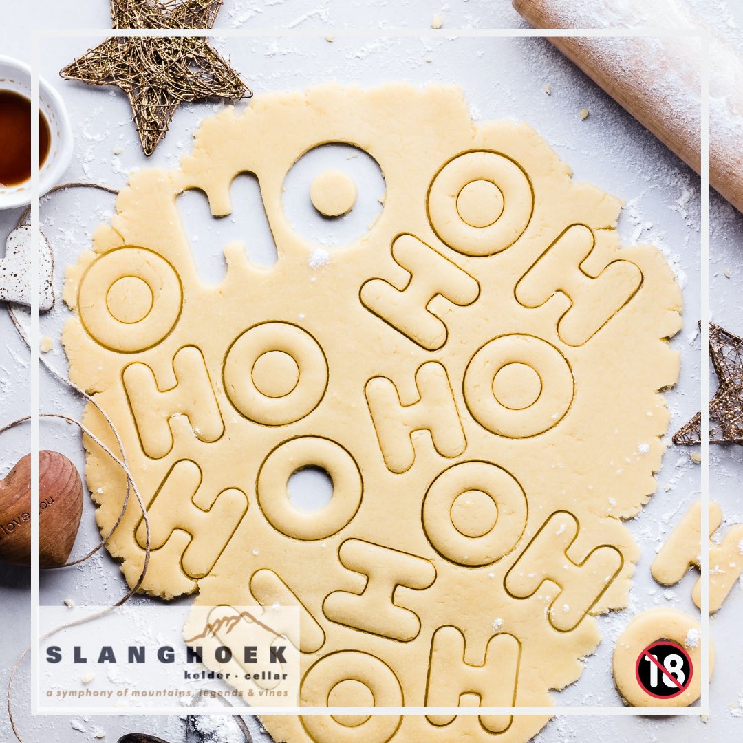SlanghoekCellar's tweet photo. #DIY #diytip
Sugar cookies make delicious treats, gifts and even ornaments for the Christmas tree!
Just make a little hole in the top of each cookie before baking and then attach the string once cooled!
#cookies #sugarcookies #christmas #merrychristmas https://t.co/TAUjXSlq9H