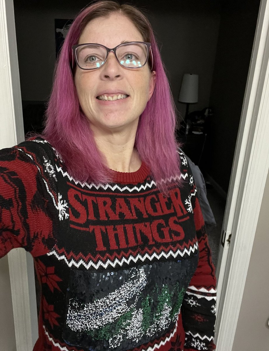 JaymieHobdy's tweet photo. Regular and then, BAM switch it to the upside down!!! @AmaZingXoch @Bridgett0236 @AnnetteGore07 @XforceVcc @jmasplund #WinAs1Fam #WinAsOneFromHome #thegoregetters #XForce #BsRockstars #UglySweaterDay https://t.co/lTvImL7KjS