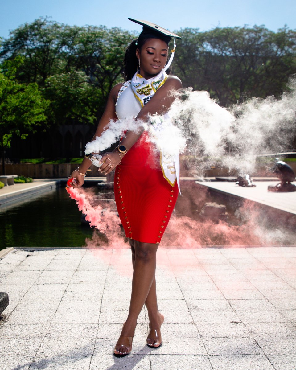 waynestate's tweet photo. We made it! #PublicHealthGrad 🎓

#PhotoOfTheDay 📸: Stephani Obi
We are celebrating our Warrior graduates and their #MyWSUStory. Share your graduation story with us!
#WayneStateUniversity #Graduation #MyWSUStory https://t.co/gYqqhUBbip