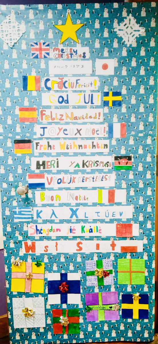 GHSModernlang's tweet photo. Mrs Trewartha’s creative, fun and festive classroom door! Love it! @GlenrothesHS Created by some helpful little elves from S1 French 👍🎄👏😍 https://t.co/dqaTeAIxCp