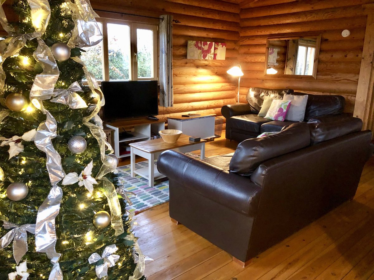 windmilllodges's tweet photo. All our cabins are looking very cosy and are just waiting for guests to arrive for their #suffolk Christmas break 😀 https://t.co/DjRpAUf84P